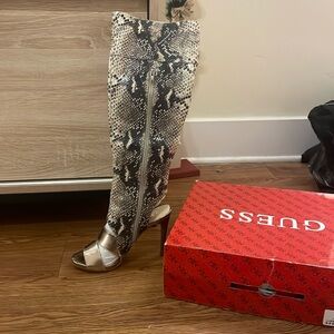 Guess 6.5 Natural Multi Fabric Boots